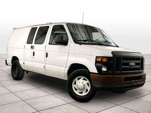 Used 2014 Ford E-250 and Econoline 250 w/ Power Group image 3
