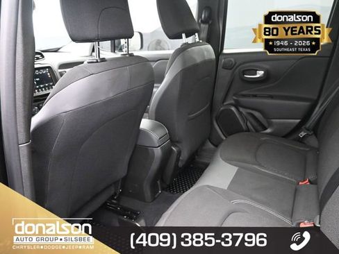 Used 2023 Jeep Renegade Altitude w/ Sun/Sound Group image 9