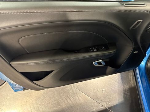 Used 2023 Dodge Challenger R/T w/ T/A Package image 25