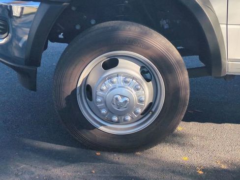 New 2024 RAM 5500 Tradesman image 10