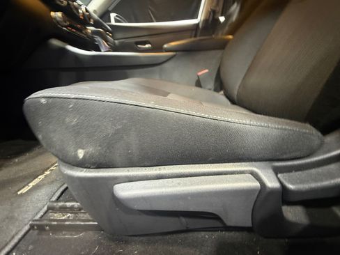 Certified 2023 Nissan Sentra SV FWD image 14