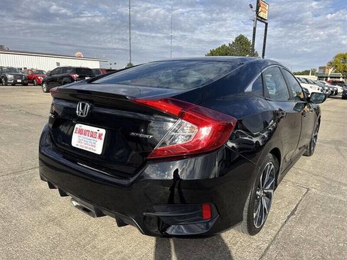 Used 2019 Honda Civic Sport image 7