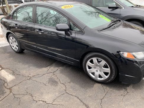 Used 2011 Honda Civic LX image 2