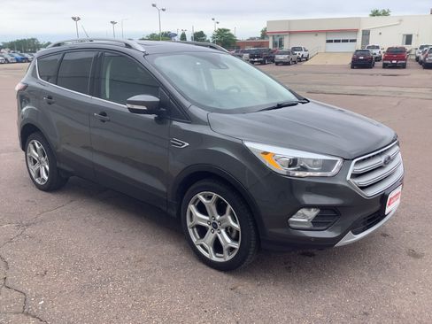 Used 2018 Ford Escape Titanium w/ Ford Safe & Smart Package AWD/4WD image 4