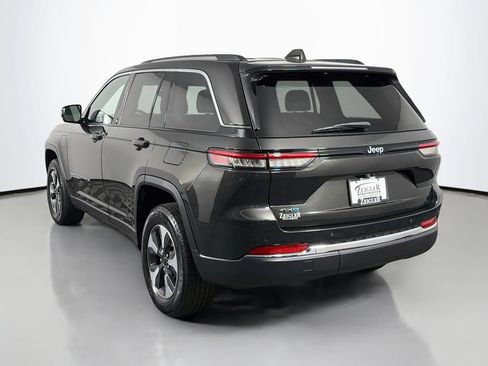 Used 2023 Jeep Grand Cherokee 4WD 4xe image 5