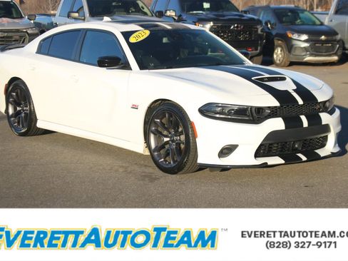 Used 2023 Dodge Charger Scat Pack w/ Plus Group image 1