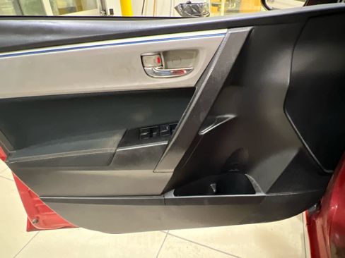 Used 2015 Toyota Corolla LE image 10