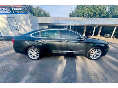 Used 2015 Chevrolet Impala LTZ FWD image 7
