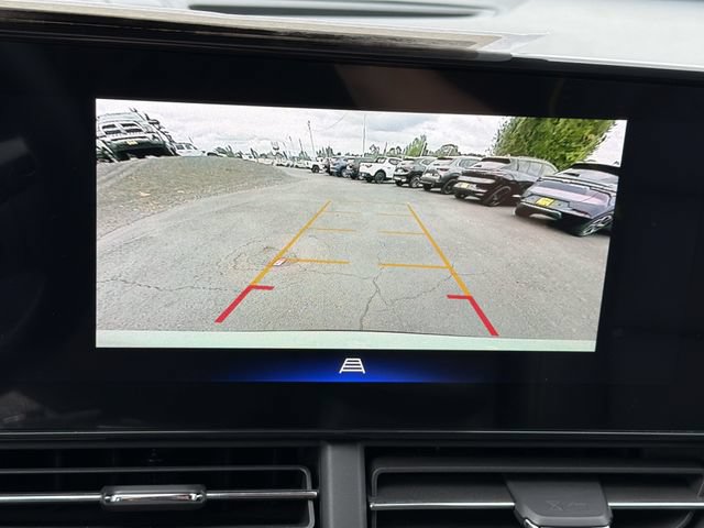 Certified 2024 Chevrolet Trax ACTIV w/ Driver Confidence Package FWD image 24