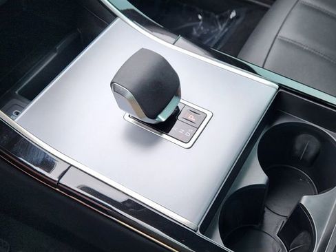 Used 2025 Land Rover Range Rover Evoque S image 22