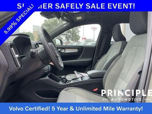 Certified 2024 Volvo XC40 B5 Core AWD/4WD image 28