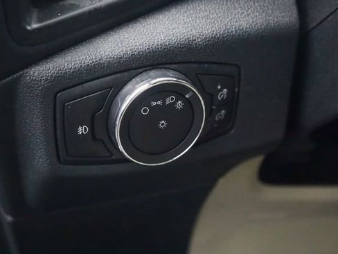 Used 2020 Ford EcoSport Titanium image 9