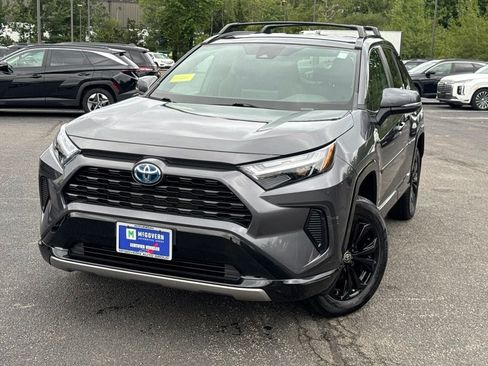 Used 2023 Toyota RAV4 SE AWD/4WD image 1