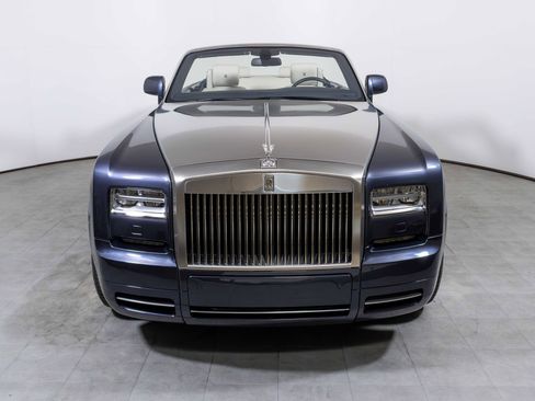 Used 2013 Rolls-Royce Phantom Drophead Coupe image 2