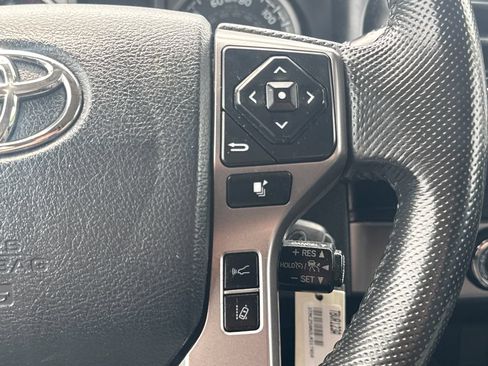 Used 2020 Toyota Tacoma SR5 AWD/4WD image 20