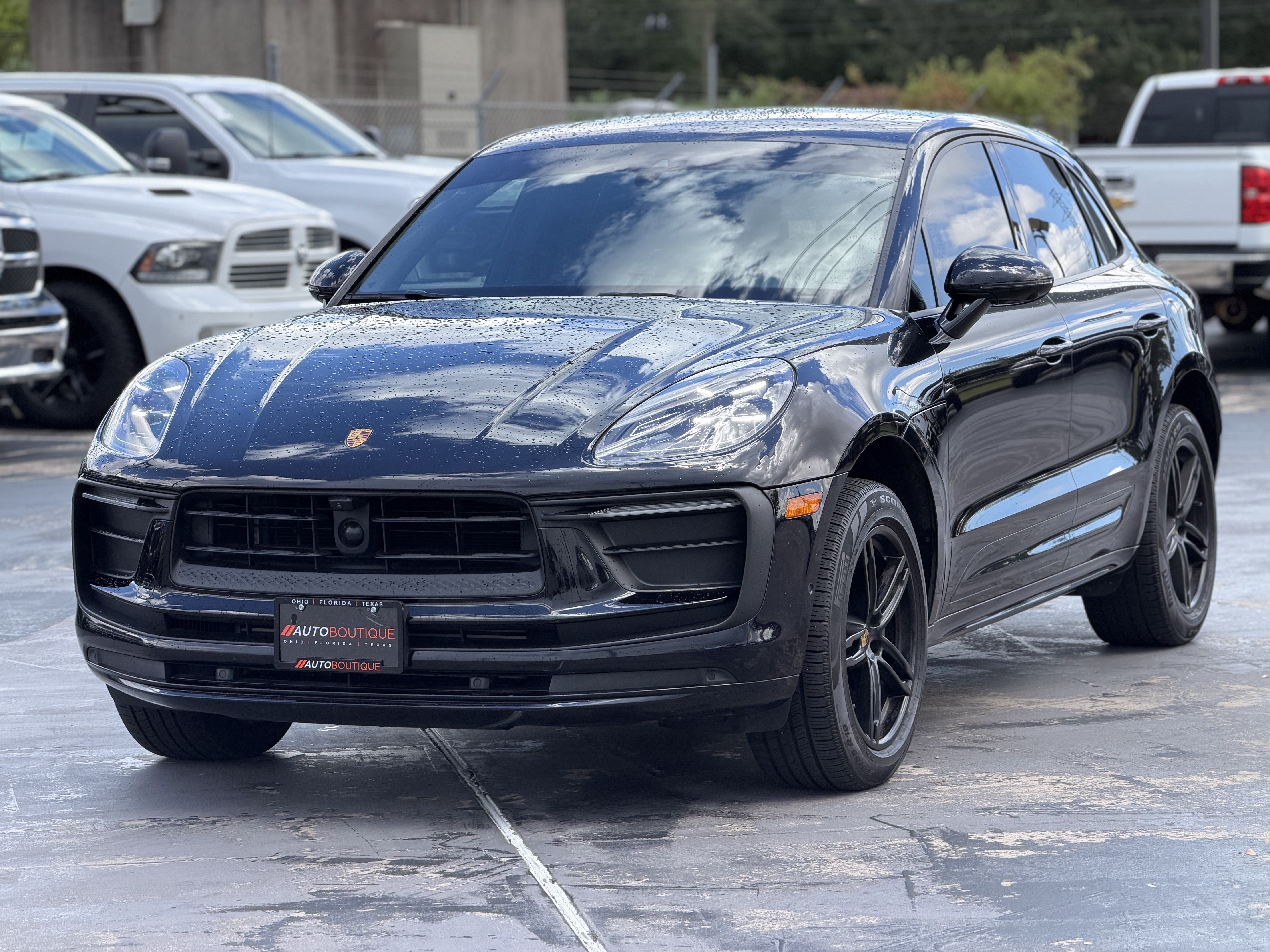 Used 2024 Porsche Macan AWD/4WD image 5