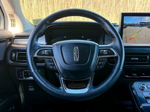 Certified 2023 Lincoln Nautilus AWD w/ Premium Package image 35