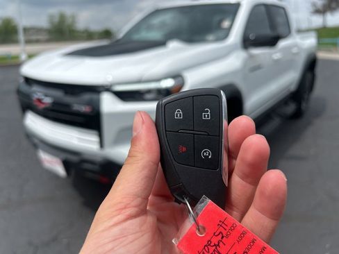 Used 2023 Chevrolet Colorado ZR2 w/ ZR2 Convenience Package III AWD/4WD image 54