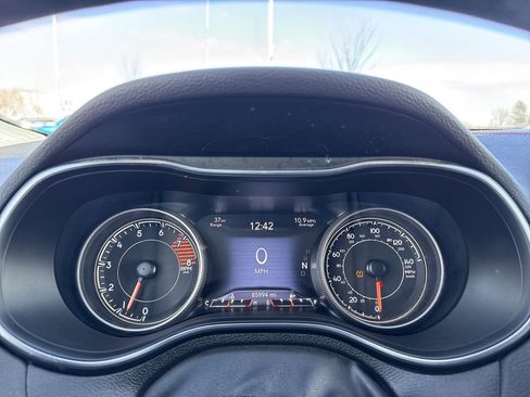 Used 2019 Jeep Cherokee Trailhawk w/ Comfort & Convenience Group image 17