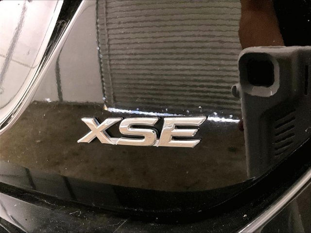 Used 2021 Toyota Camry XSE w/ Navigation Package FWD image 13