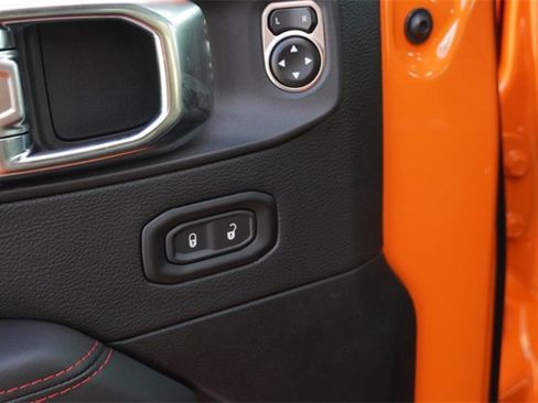 New 2025 Jeep Gladiator Rubicon image 19