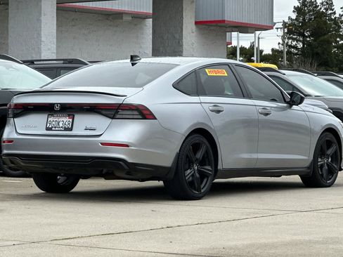 Used 2023 Honda Accord Sport image 3