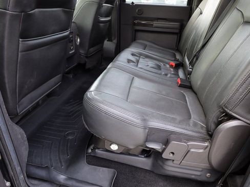 Used 2016 Ford F250 Platinum w/ FX4 Off-Road Package AWD/4WD image 16