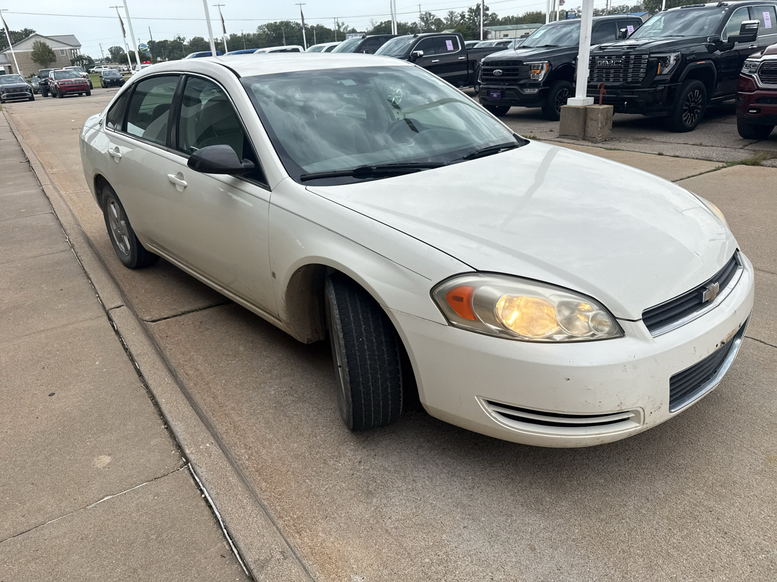 Used 2008 Chevrolet Impala LT FWD image 5