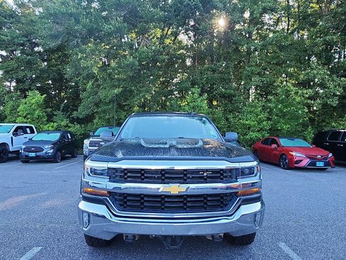 Used 2018 Chevrolet Silverado 1500 LT w/ All Star Edition AWD/4WD image 8