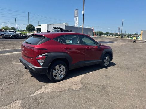 Used 2024 Hyundai Kona SE AWD/4WD image 17
