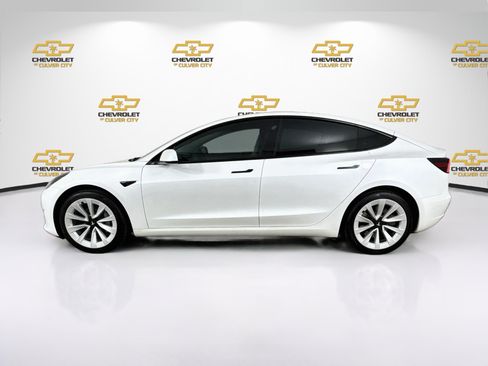 Used 2023 Tesla Model 3 Standard Range RWD image 5