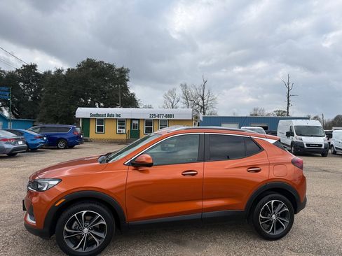 Used 2022 Buick Encore GX Select image 11