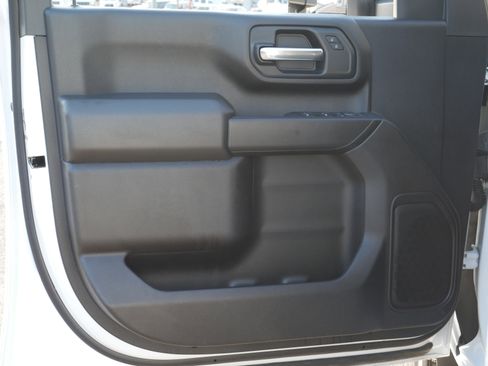 Used 2024 Chevrolet Silverado 2500 Custom w/ Custom Value Package image 35