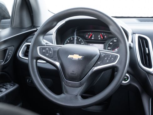 Used 2018 Chevrolet Equinox LT image 9