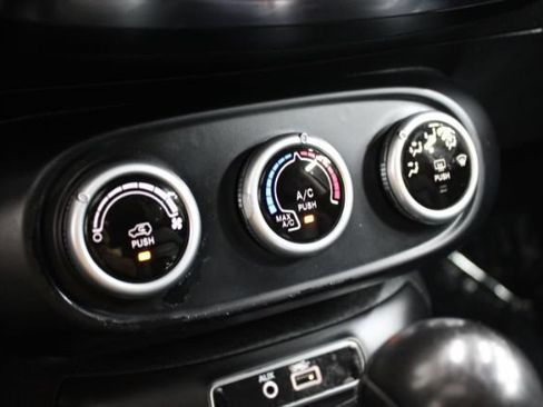 Used 2017 FIAT 500X Trekking FWD image 18