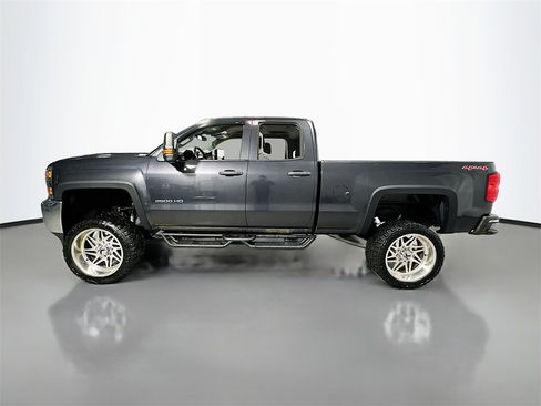Used 2016 Chevrolet Silverado 2500 W/T w/ WT Convenience Package image 5