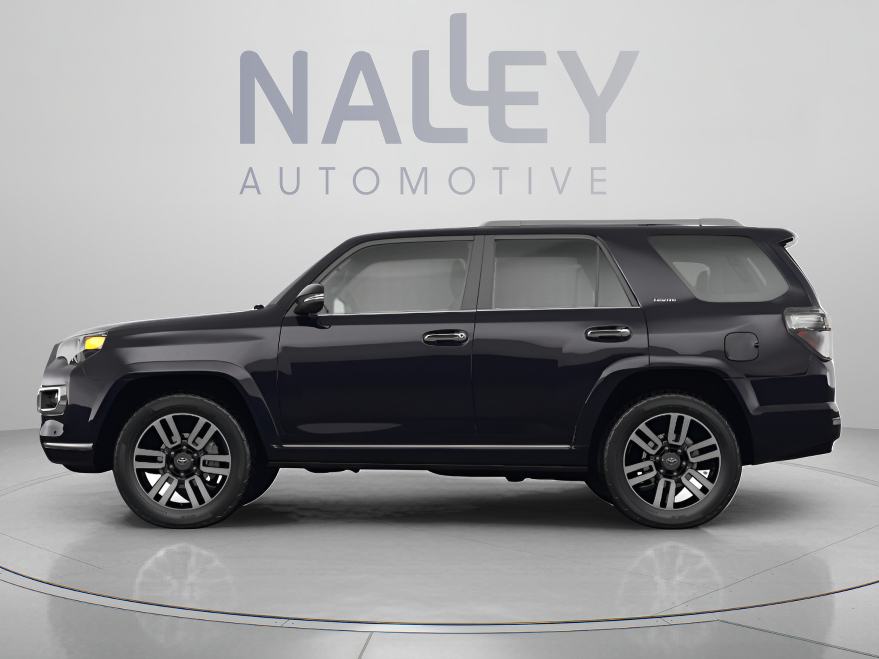 Used 2024 Toyota 4Runner Limited AWD/4WD image 2