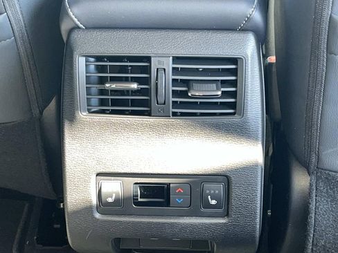 New 2026 Mitsubishi Outlander SEL FWD image 16