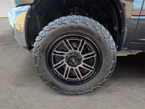 Used 2015 RAM 2500 Tradesman w/ Chrome Appearance Group image 14