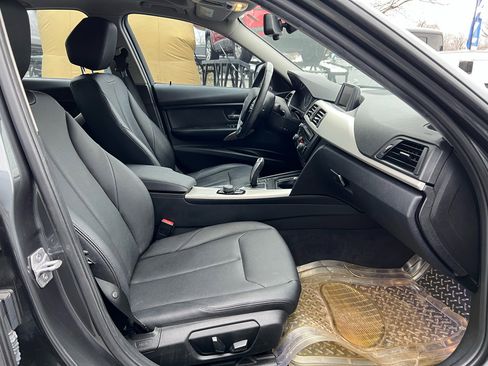 Used 2015 BMW 320i xDrive Sedan image 16