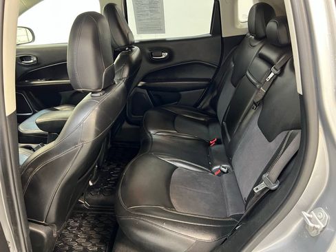 Used 2019 Jeep Compass Latitude w/ Popular Equipment Group image 26