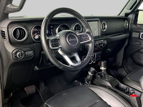 Used 2022 Jeep Gladiator Overland w/ Popular Equipment Package AWD/4WD image 17