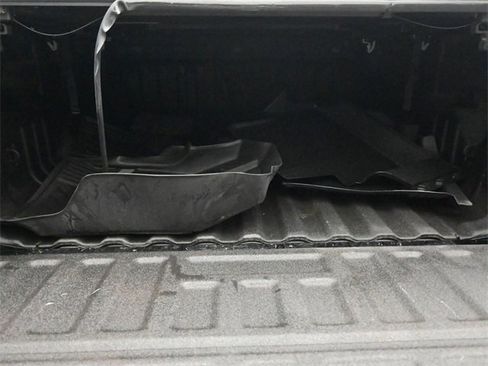 Used 2017 Chevrolet Colorado Z71 image 24