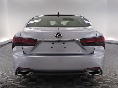 Used 2023 Lexus LS 500 w/ Interior Upgrade Package RWD image 11