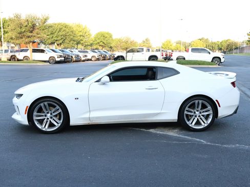Used 2016 Chevrolet Camaro LT RWD image 31