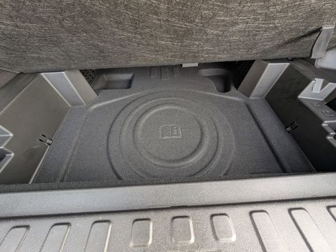 Used 2024 Chevrolet Equinox LS w/ LS Convenience Package image 37