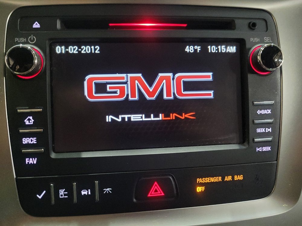Used 2015 GMC Acadia SLE FWD image 25