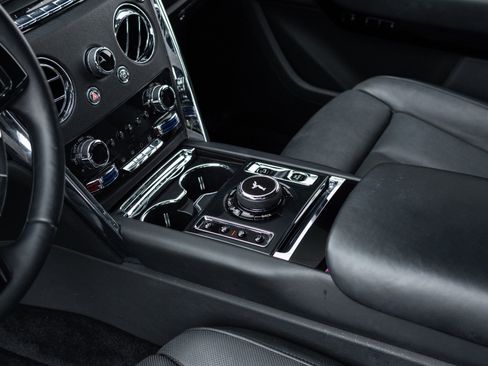 Used 2020 Rolls-Royce Cullinan AWD/4WD image 37