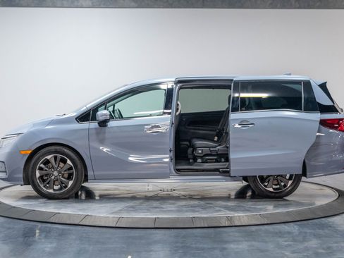 Used 2024 Honda Odyssey Elite image 21