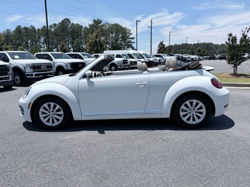 Used 2019 Volkswagen Beetle 2.0T S FWD image 5